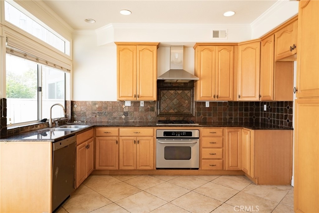 19436 Highridge Way - Photo 1