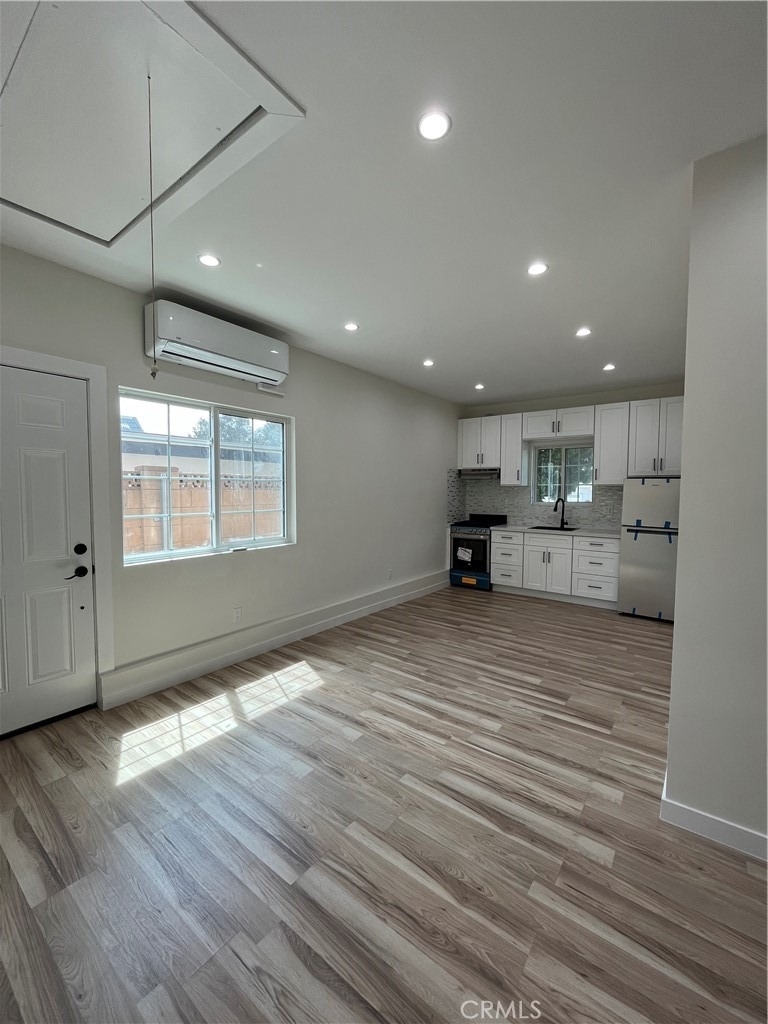 12416 Bradford - Photo 2