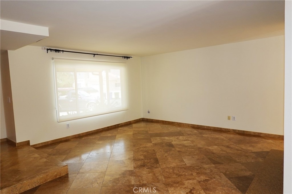 6232 Hesperia Avenue - Photo 5
