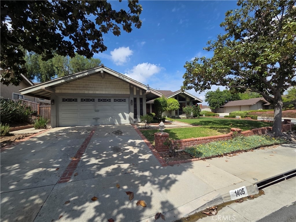 1405 Paseo Manzana - Photo 0