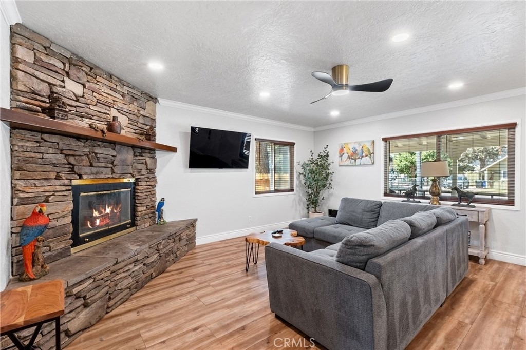 531 Santa Barbara - Photo 6