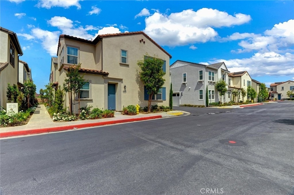 535 Embrook - Photo 1