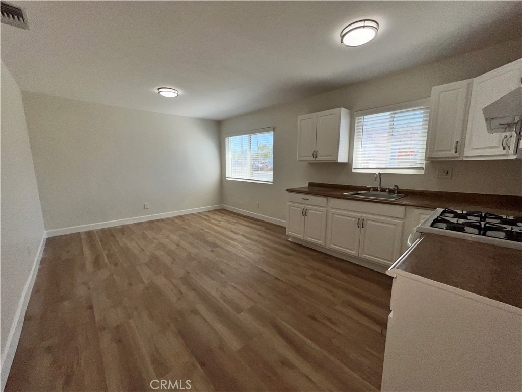 12948 Yorba Avenue - Photo 5