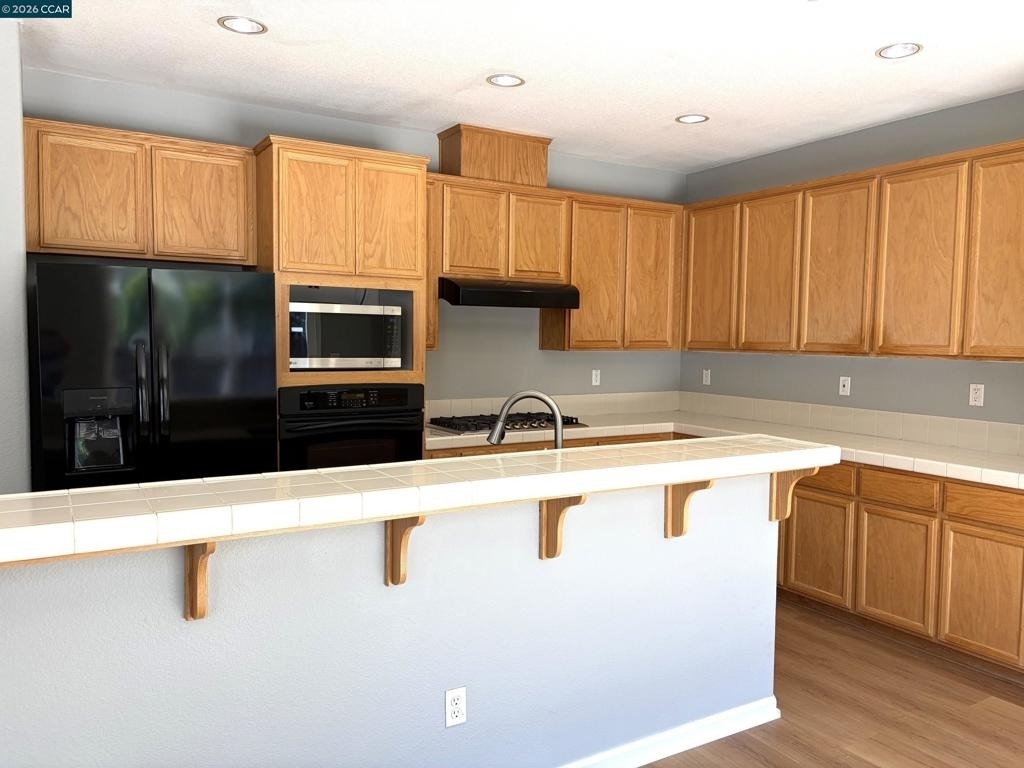 120 Fahmy St - Photo 1