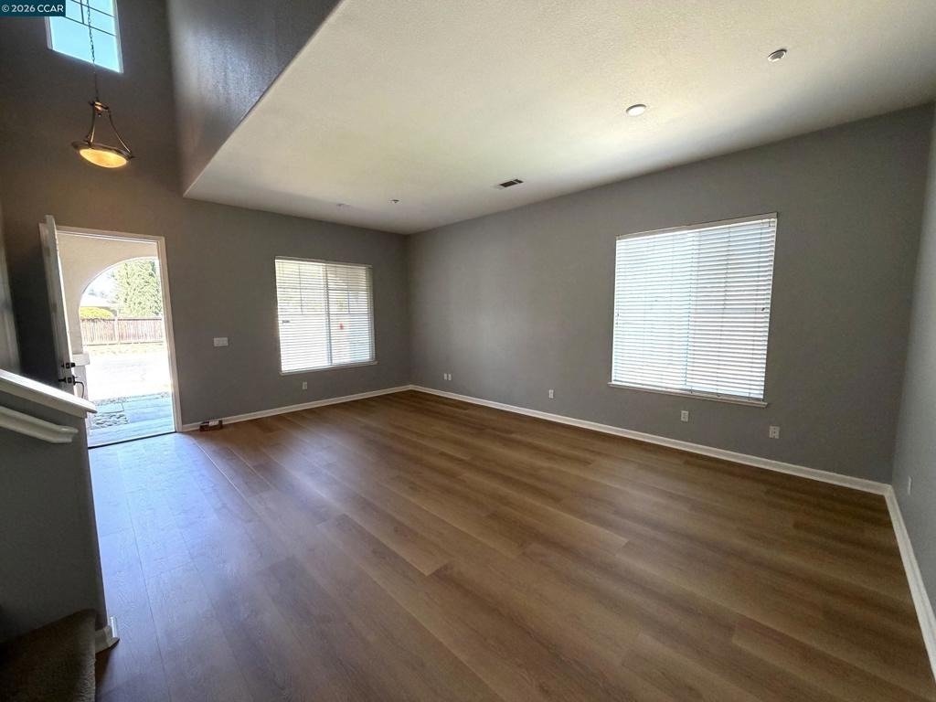 120 Fahmy St - Photo 3