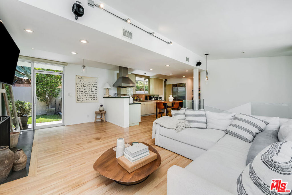 1331 Cordell Place - Photo 7