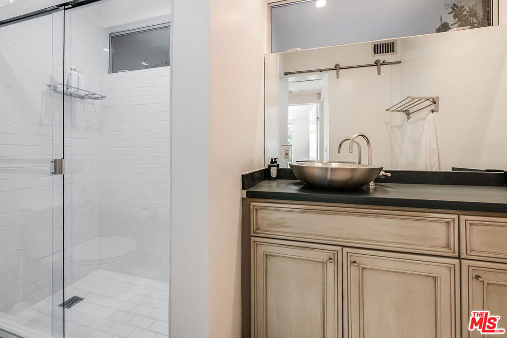 1331 Cordell Place - Photo 13