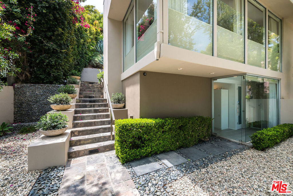 1331 Cordell Place - Photo 4