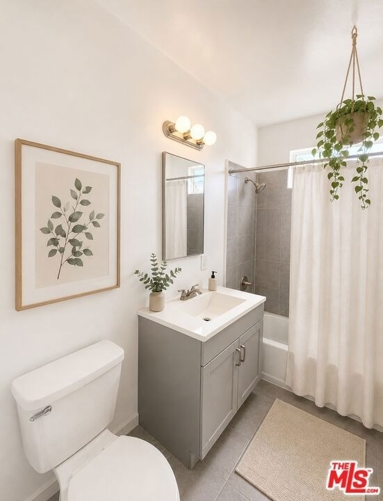 1104 W 93rd Street - Photo 2