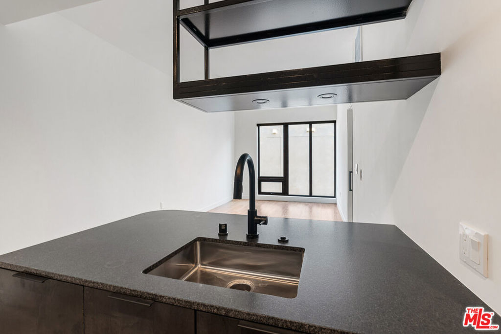 10700 Tabor Street - Photo 4