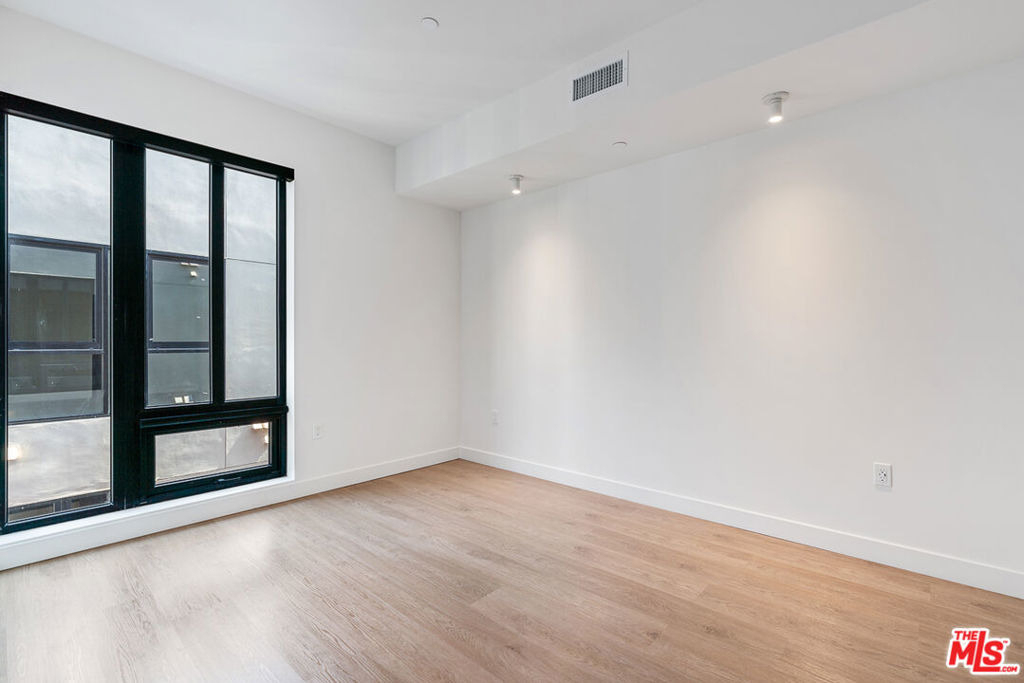 10700 Tabor Street - Photo 7
