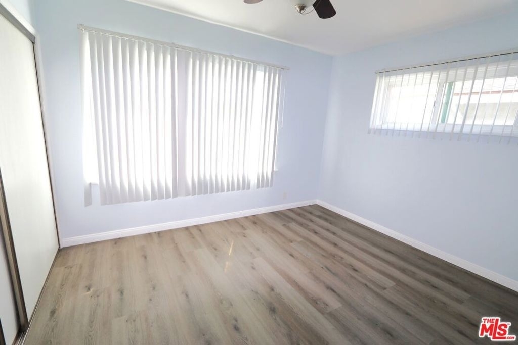 183 W Elmwood Avenue - Photo 11