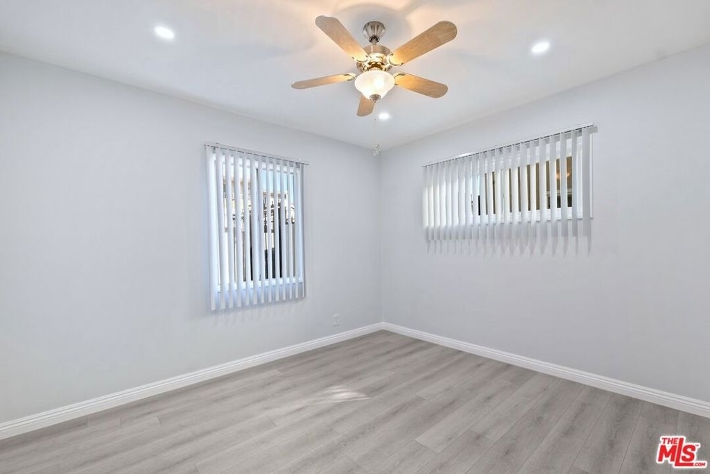 183 W Elmwood Avenue - Photo 5