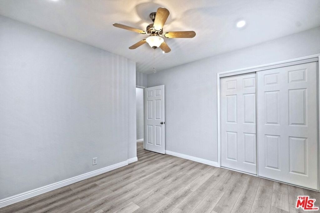 183 W Elmwood Avenue - Photo 12