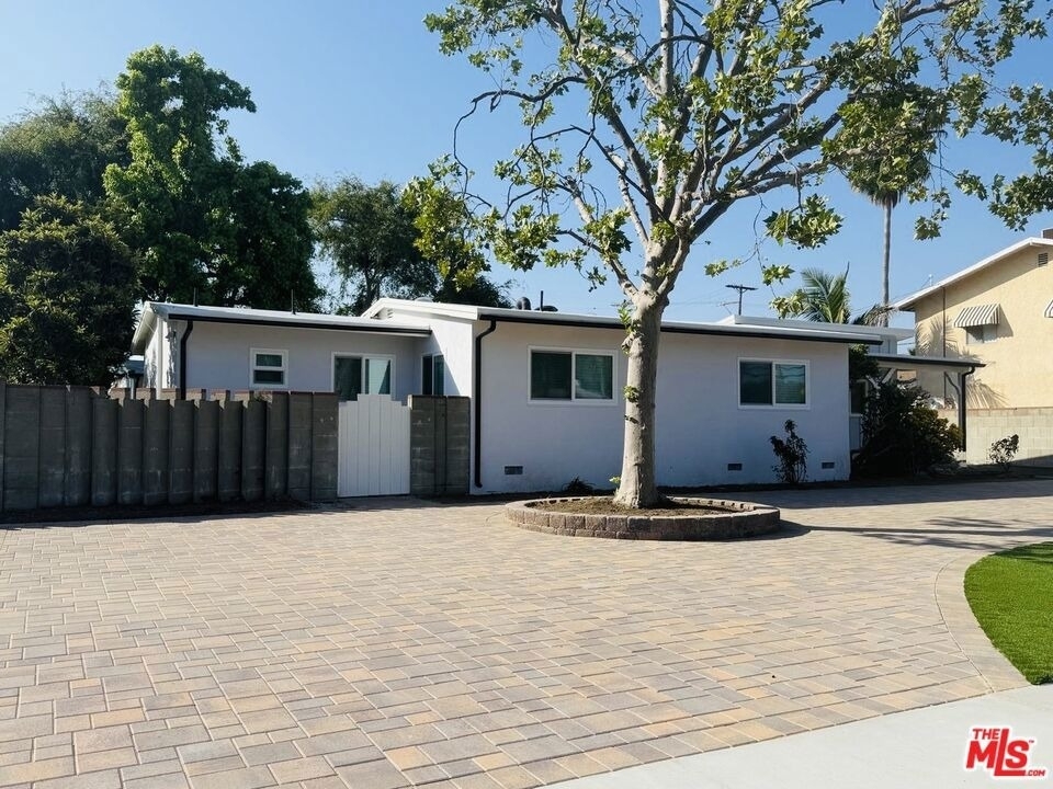 13411 Wingo Street - Photo 2