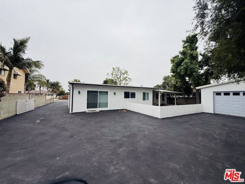 13411 Wingo Street - Photo 33
