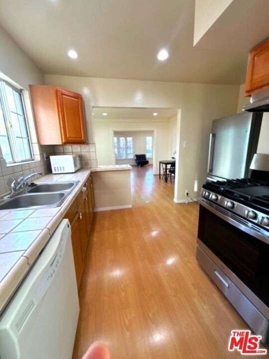 734 S Gramercy Place - Photo 6