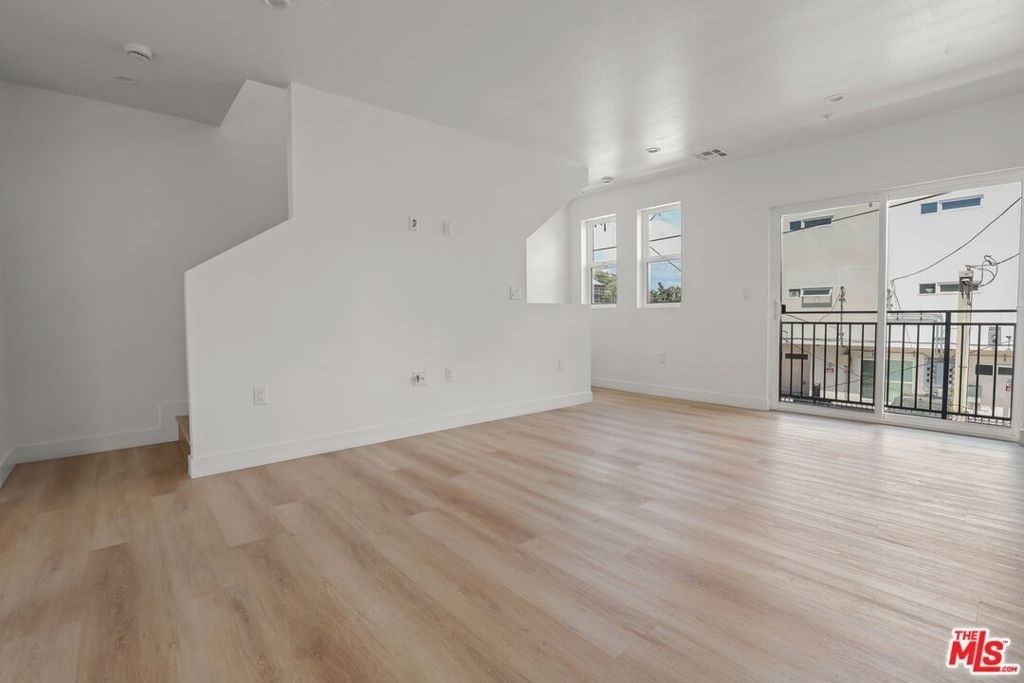 1263 Browning Boulevard - Photo 3