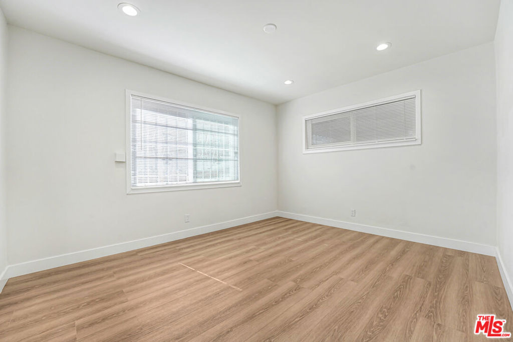 525 N Sweetzer Avenue - Photo 7