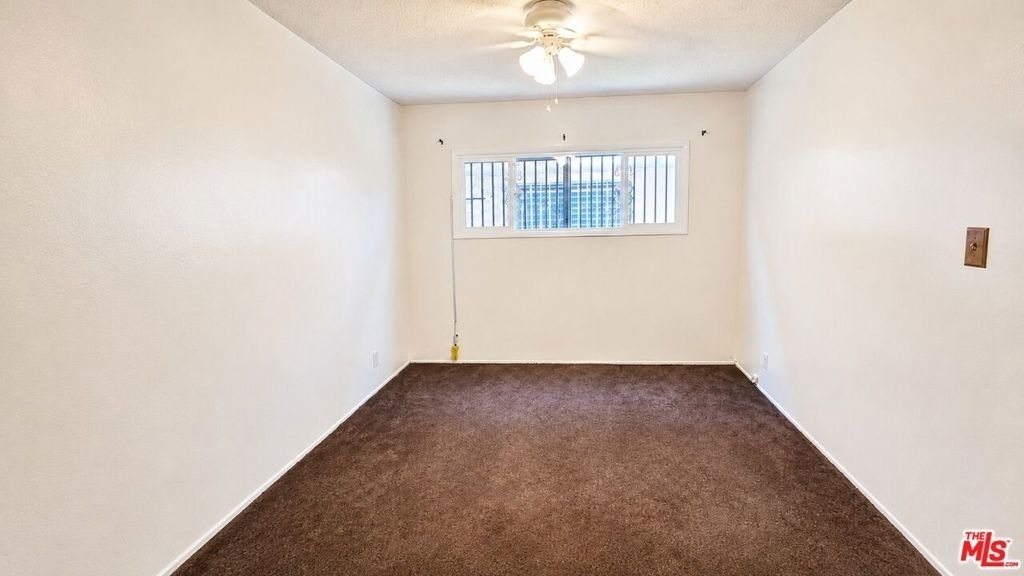 2635 W Imperial Highway - Photo 10
