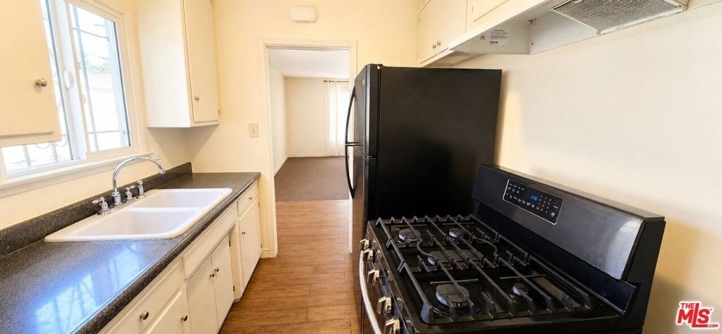 2635 W Imperial Highway - Photo 6