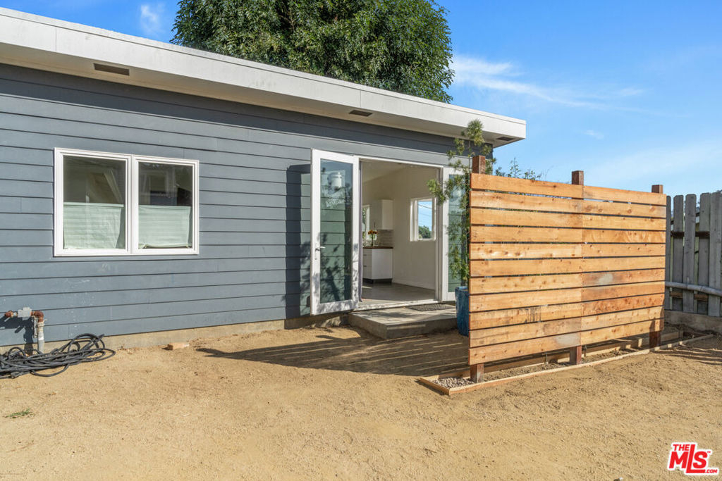 2275 Ewing Street - Photo 1