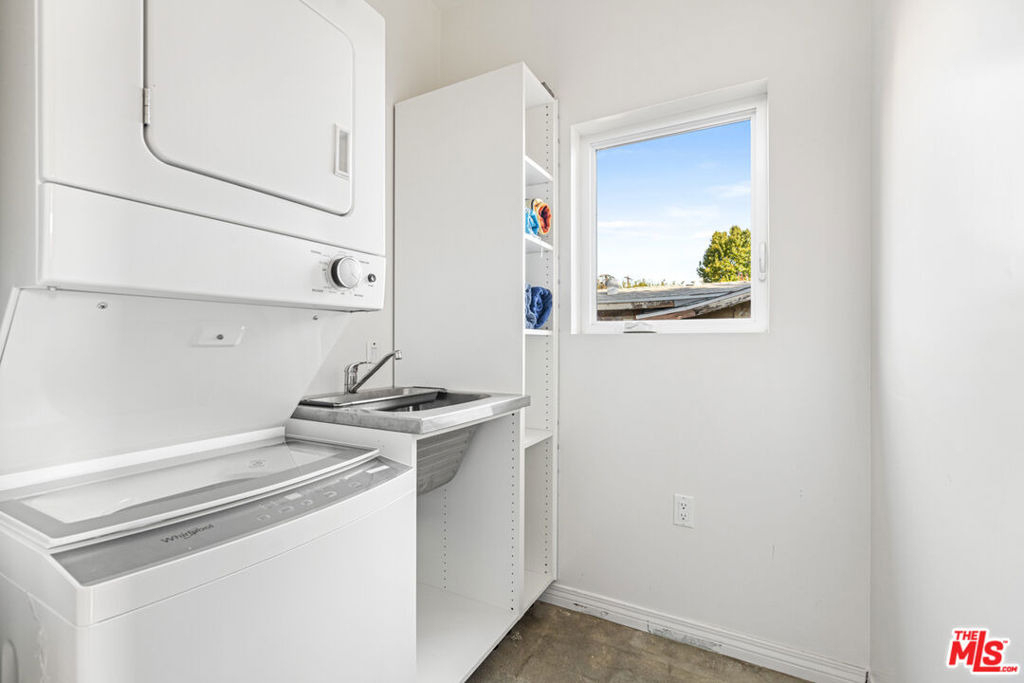 2275 Ewing Street - Photo 13