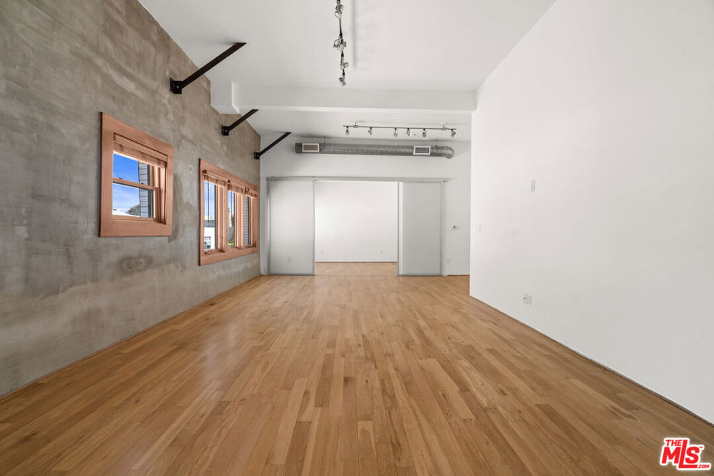 8 Brooks Avenue - Photo 8