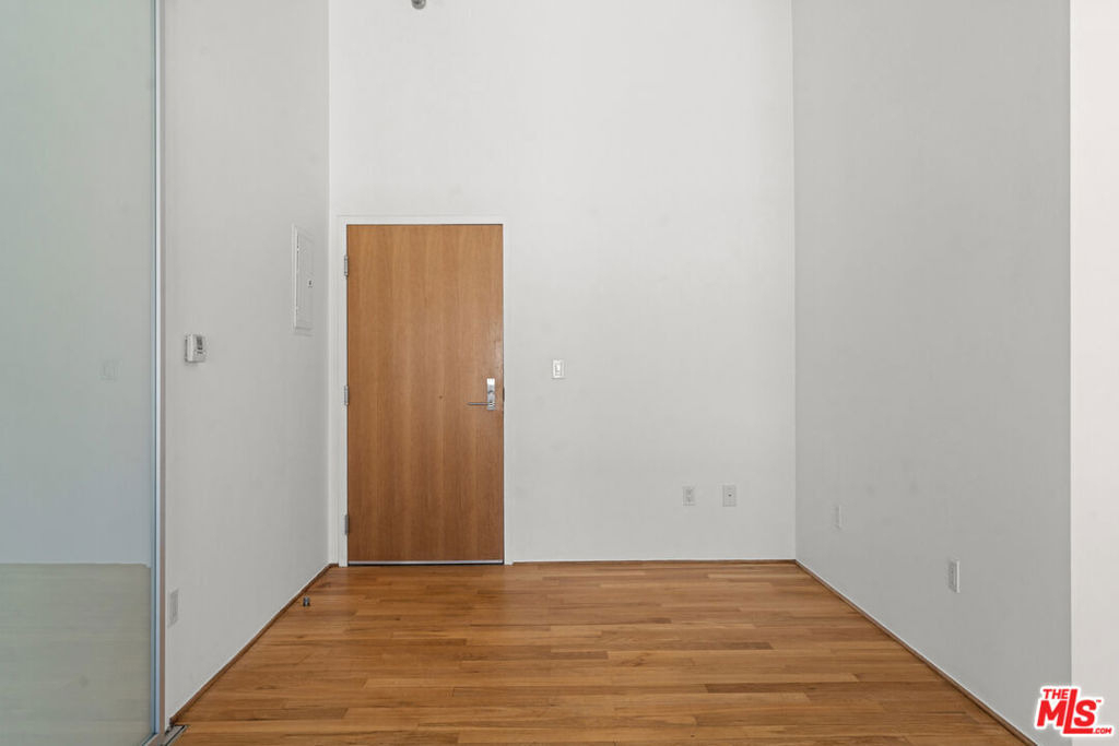 8 Brooks Avenue - Photo 4