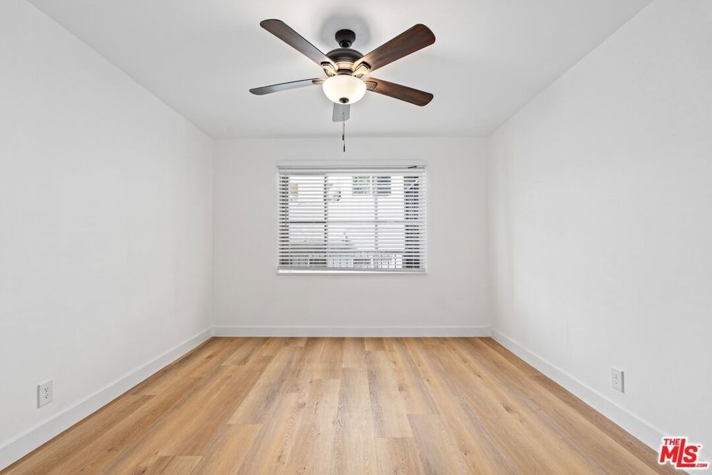 1754 Malcolm Avenue - Photo 8