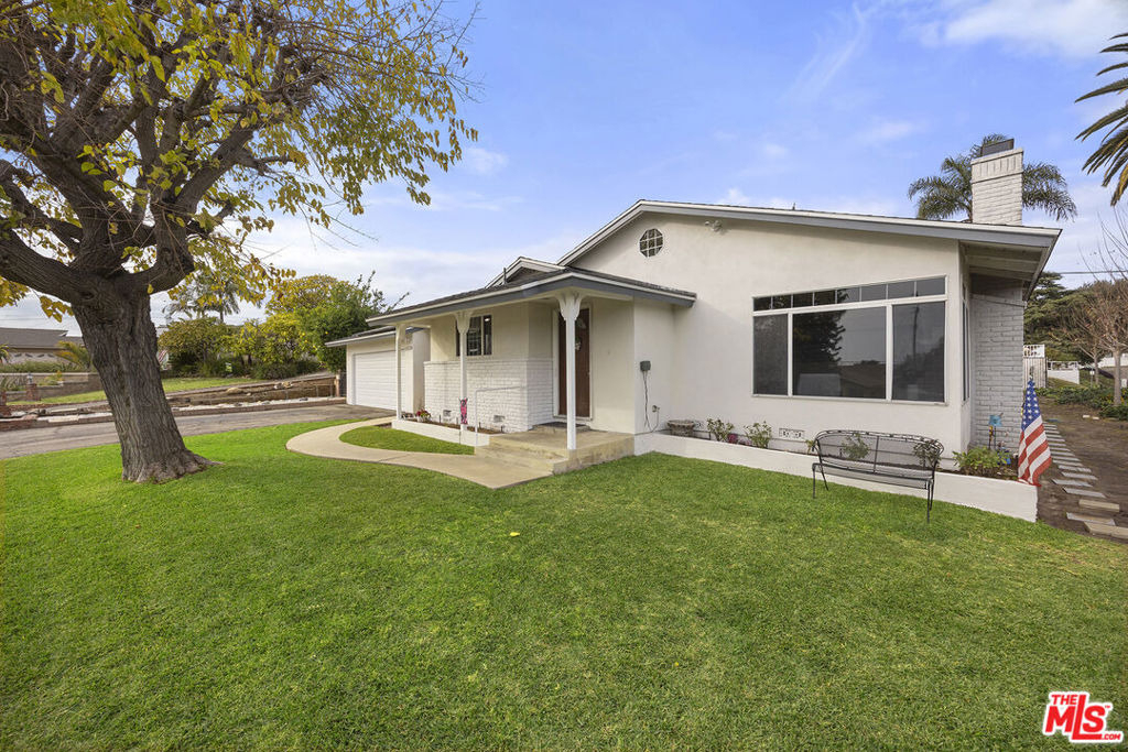 1061 N Euclid Street - Photo 1