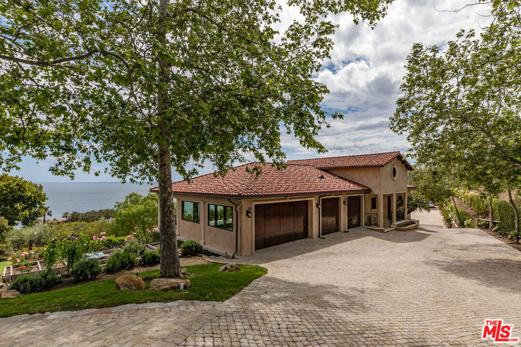 3775 Puerco Canyon Road - Photo 0