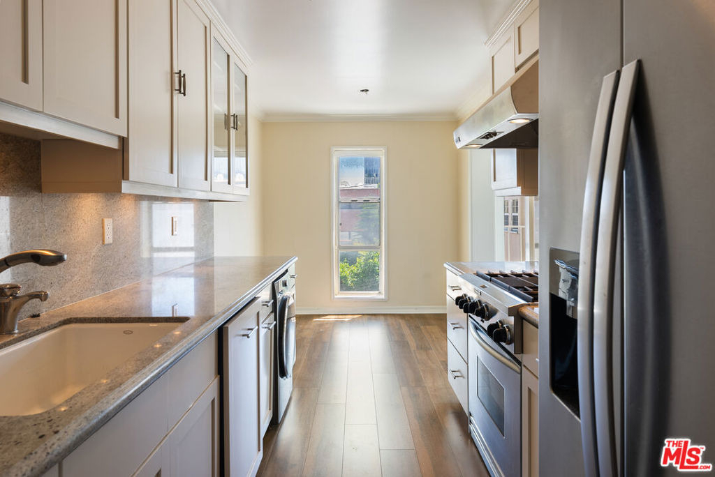 434 S Canon Drive - Photo 7