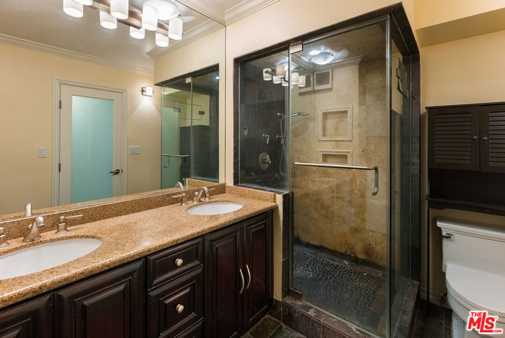 434 S Canon Drive - Photo 13