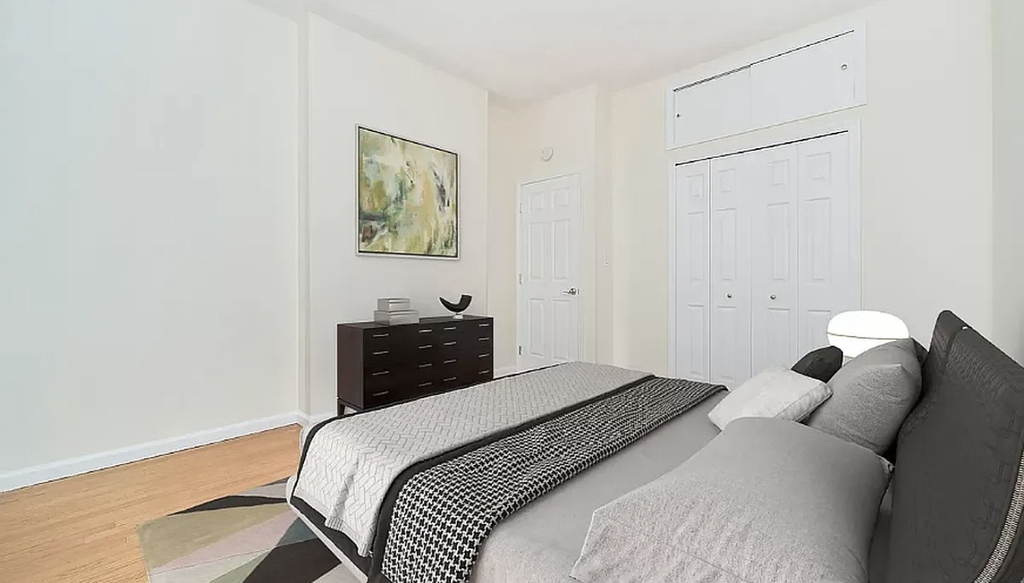 306 East 91st Street - Photo 1