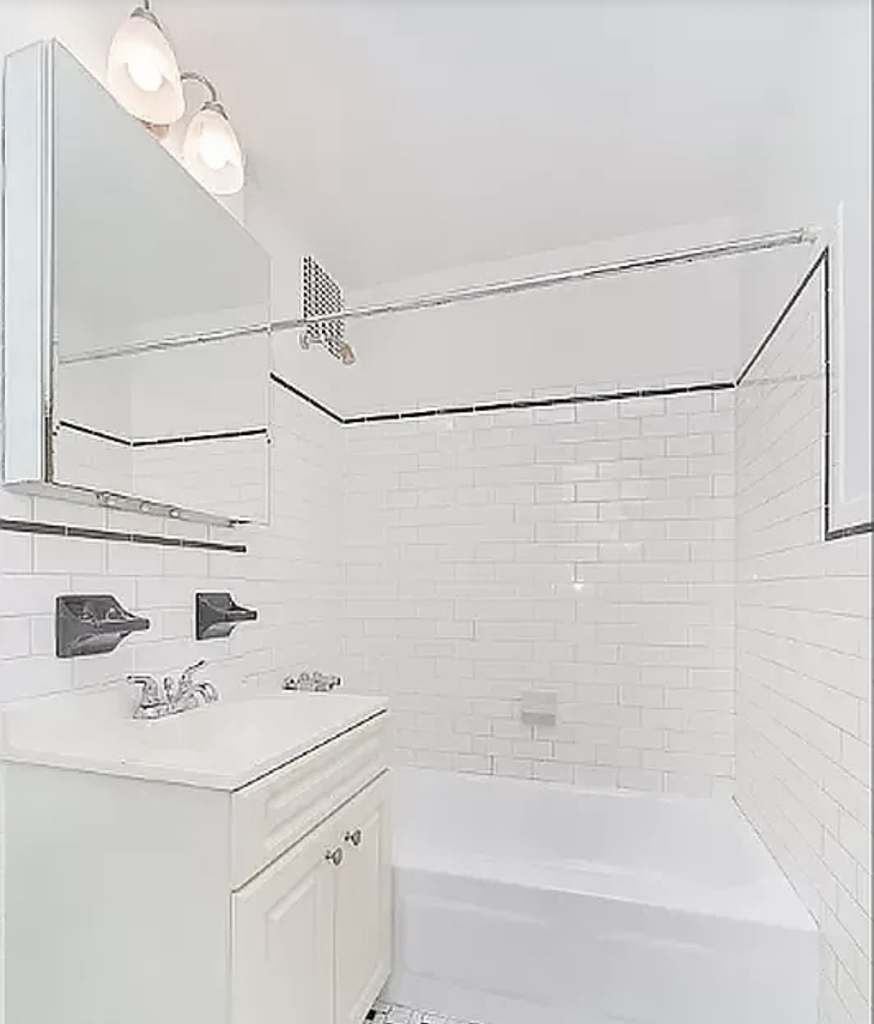 306 East 91st Street - Photo 3