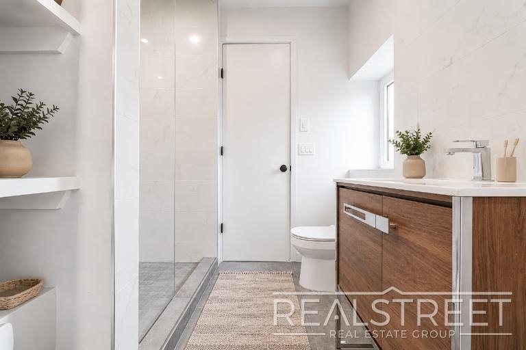 63 Lewis Avenue - Photo 7