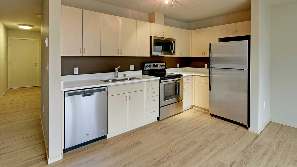 1530 15th Ave - Photo 5