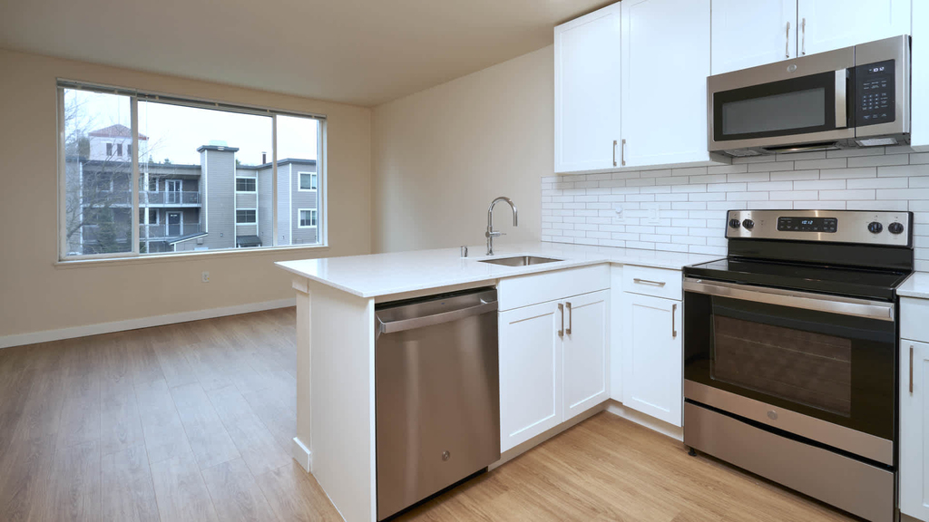 810 12th Avenue - Photo 31