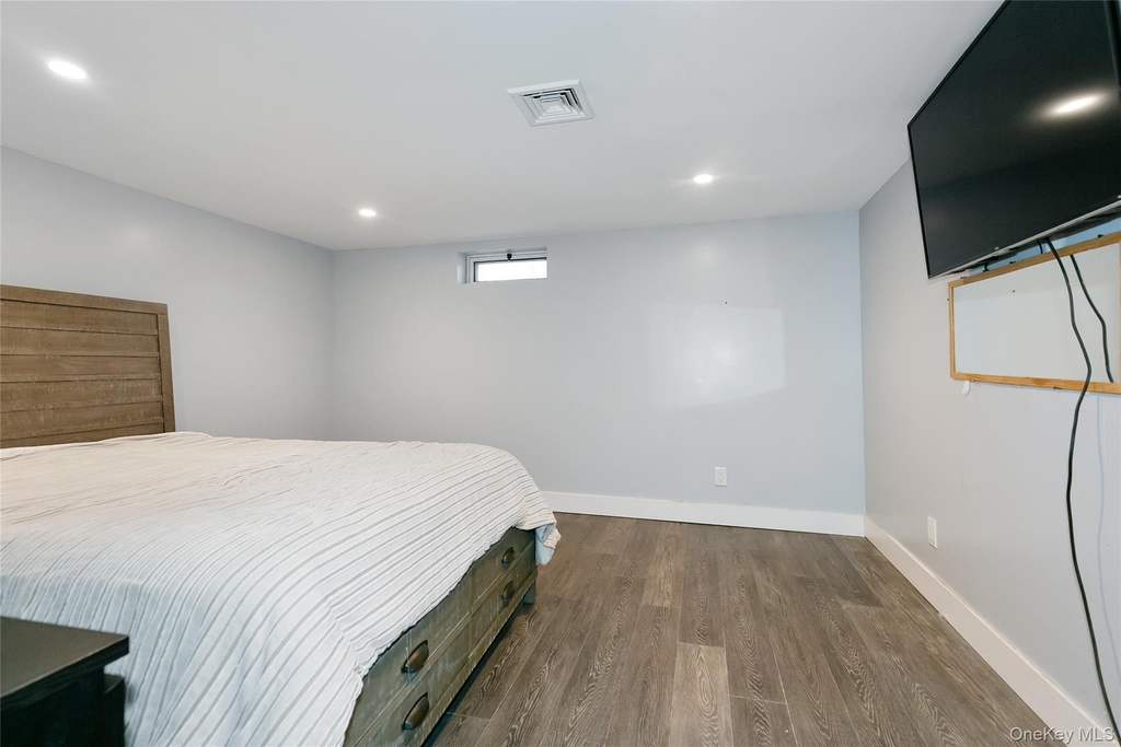 22 Olive Street - Photo 17