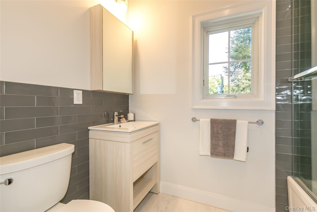 22 Olive Street - Photo 24