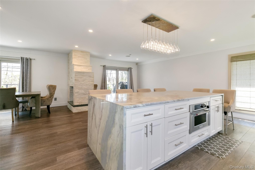 22 Olive Street - Photo 6