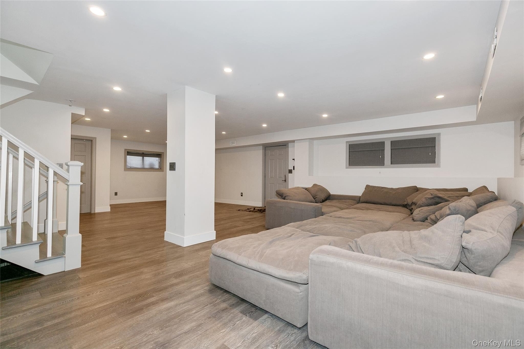 22 Olive Street - Photo 23
