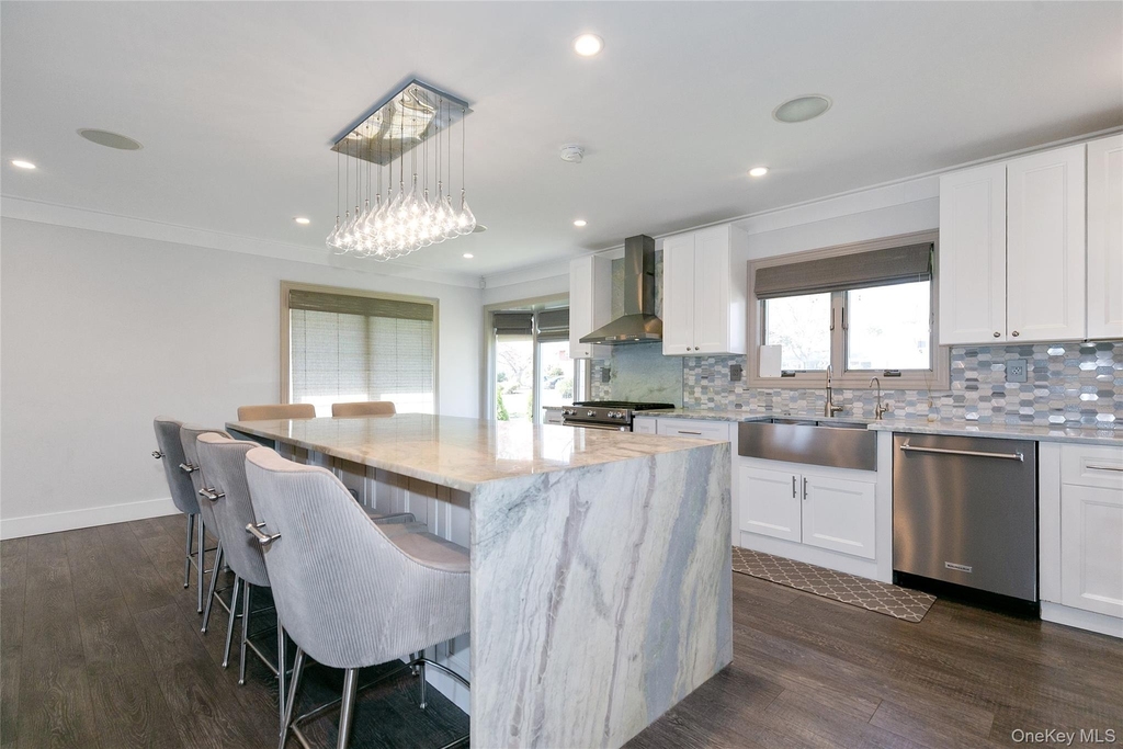 22 Olive Street - Photo 8