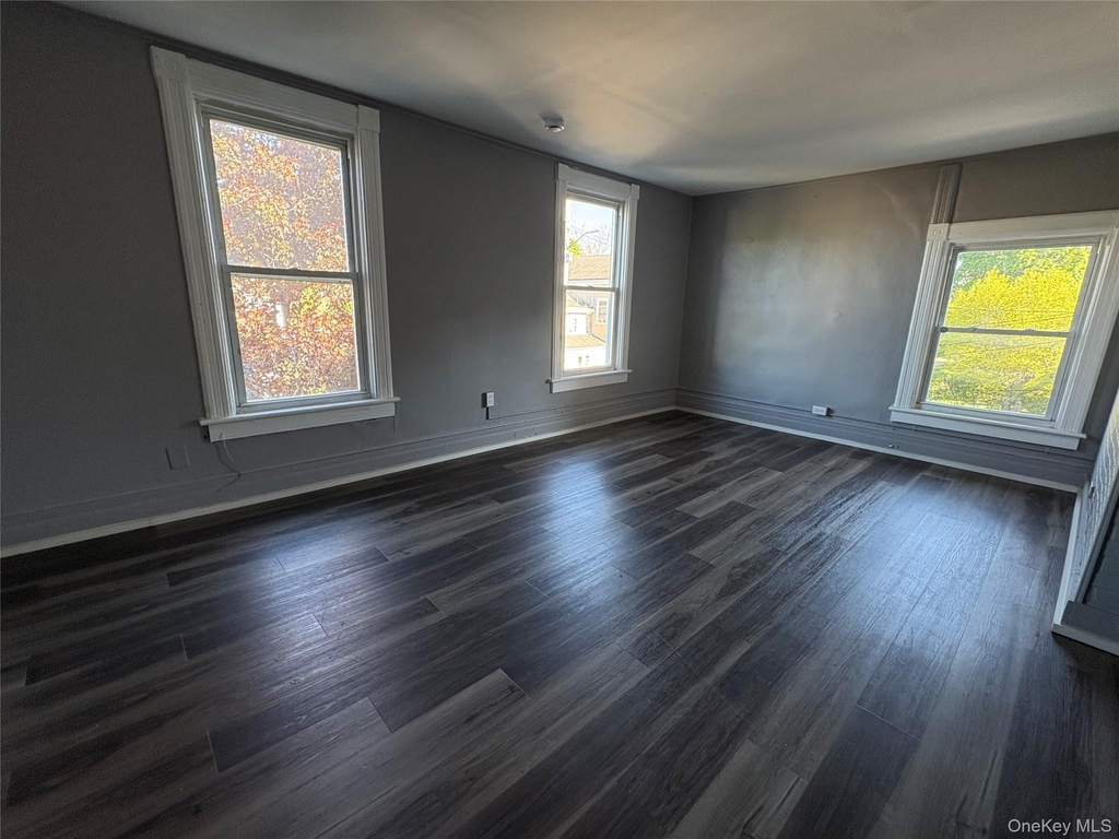 2 Park Place - Photo 3