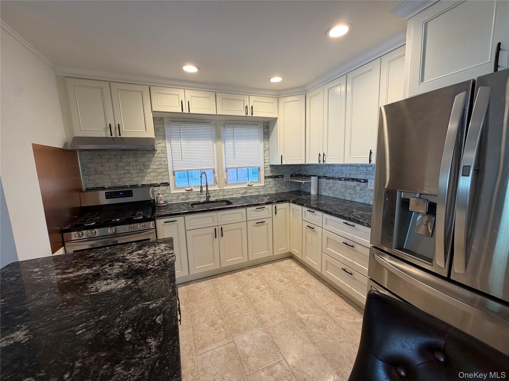 58-04 264th Street - Photo 4