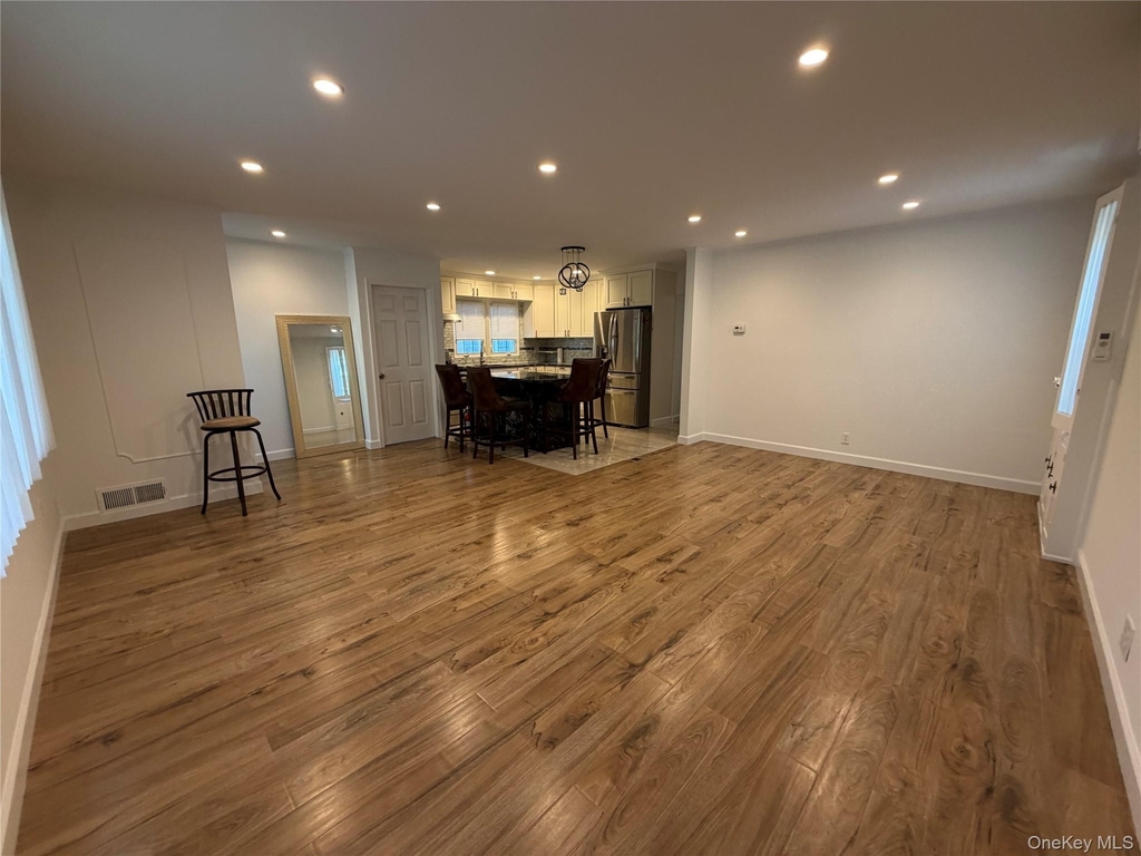 58-04 264th Street - Photo 3