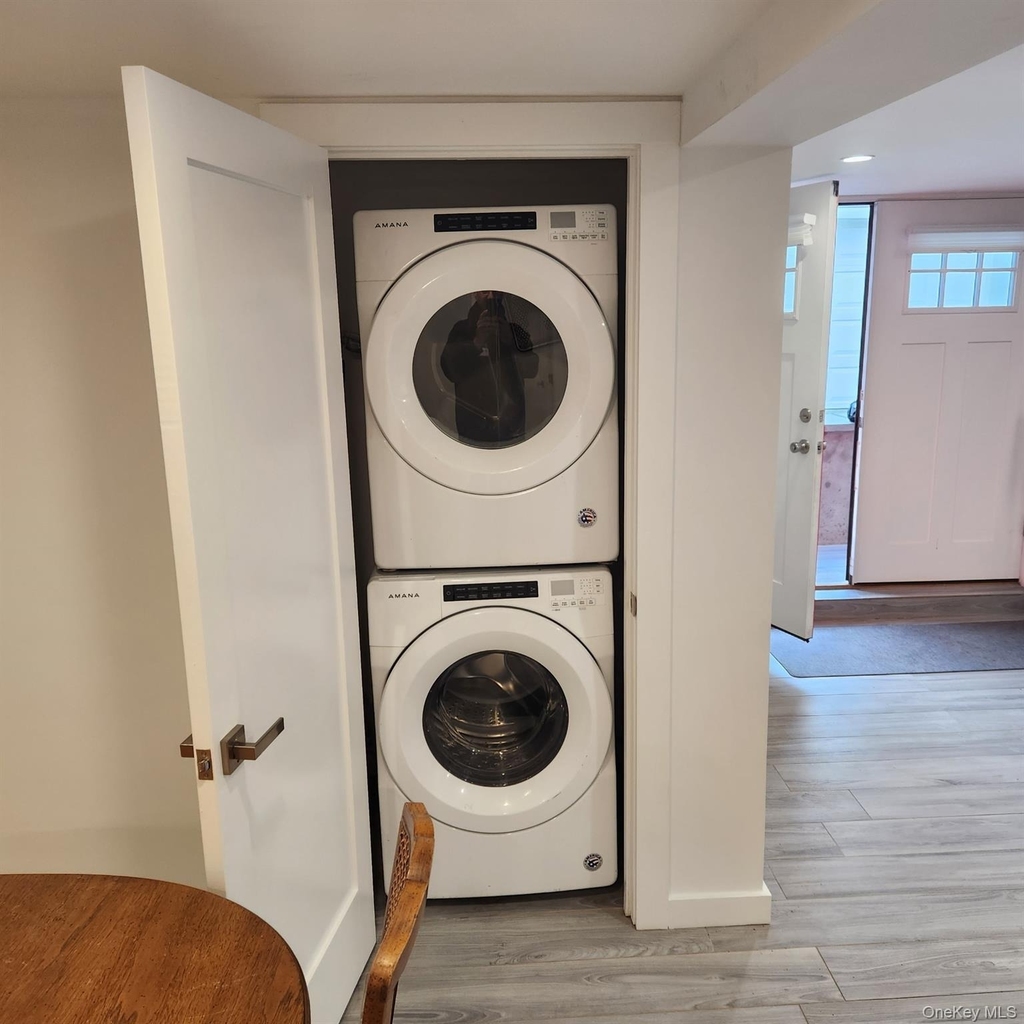 226 E Pine Street - Photo 3