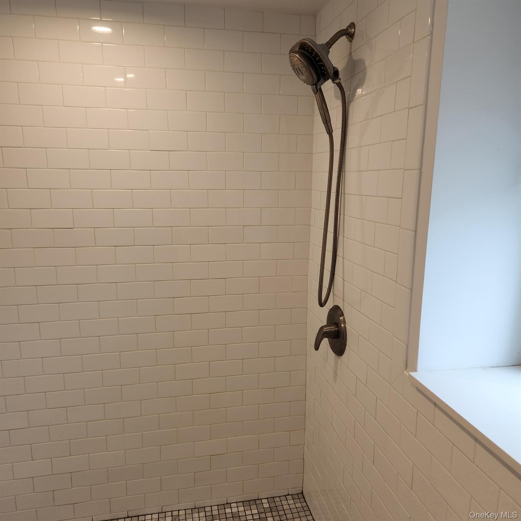 226 E Pine Street - Photo 1