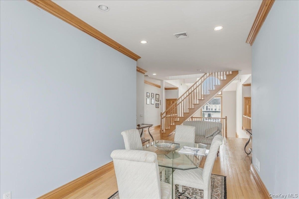 672 Dune Road - Photo 22